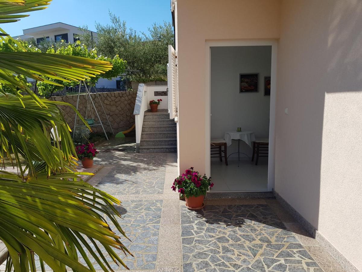 Apartmani Assa Krk Крк Экстерьер фото